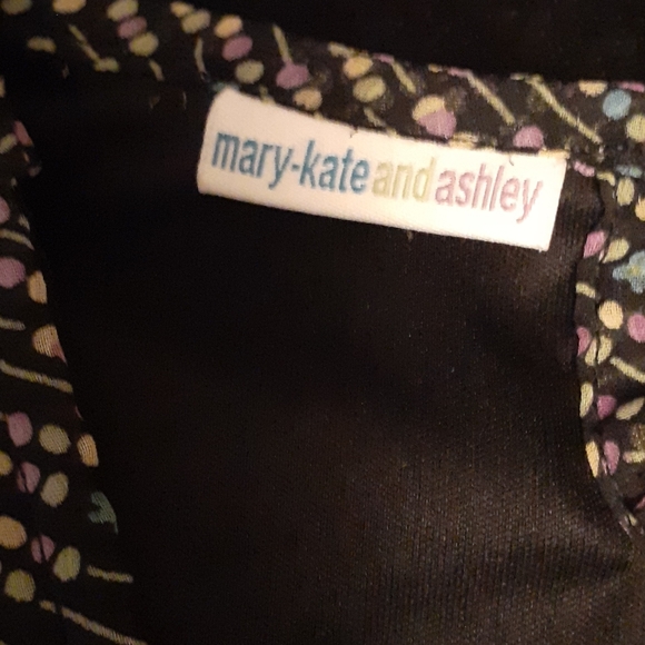 π€π©·πMARY-KATE&ASHLEY BLOUSEπ€π©·π - Picture 3 of 4